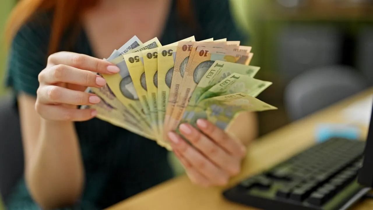 INS: Veniturile gospodăriilor au crescut cu 13,6% în 2025, dar cheltuielile au reprezentat 85,5% din total. Pe ce dau românii cei mai mulți bani lunar