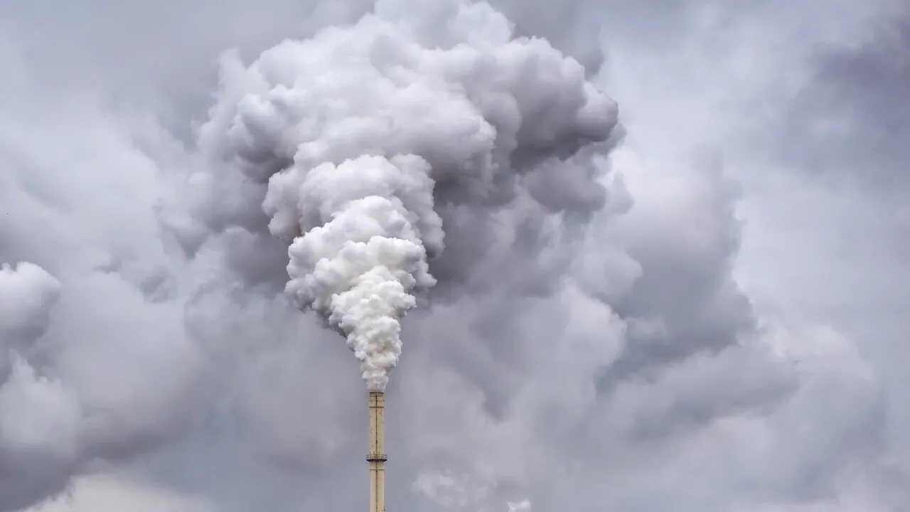 Miros puternic de gaz în orașul Vulcan. Trei școli au întrerupt cursurile/Poziția Ministerului Energiei