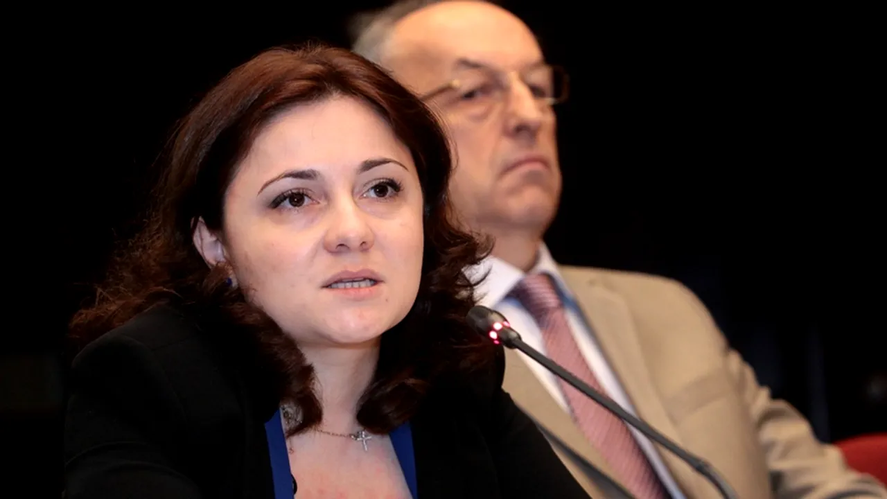 Fostul președinte al ANRMAP îl dă ÎN JUDECATĂ pe VICTOR PONTA. 