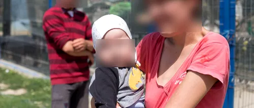 EXCLUSIV. România, „campioană” la nașterile cu mame minore: „Îmi era frică să-l țin și în brațe. Nu știam nici <i class='ep-highlight'>baie</i> cum să-i fac”