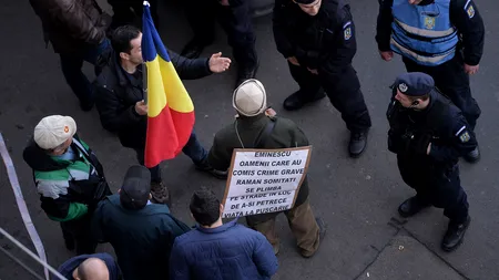 Un surdo-mut a fost amendat cu 2.000 de lei după ce a „scandat