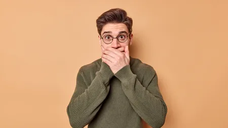 Ce este și cum se manifestă GLOSOFOBIA. Ce spun specialiștii