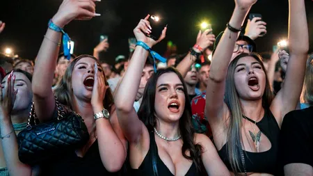 Litoralul românesc este asaltat de sute de mii de tineri care au venit pentru Festivalul BEACH, PLEASE
