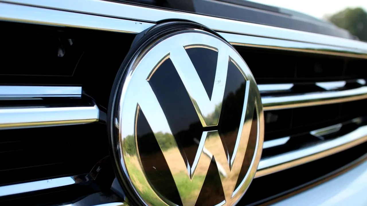 Dăncilă afirmă că PNL nu susține înființarea unei fabrici Volkswagen în România: Voi vorbi cu Merkel - FOTO