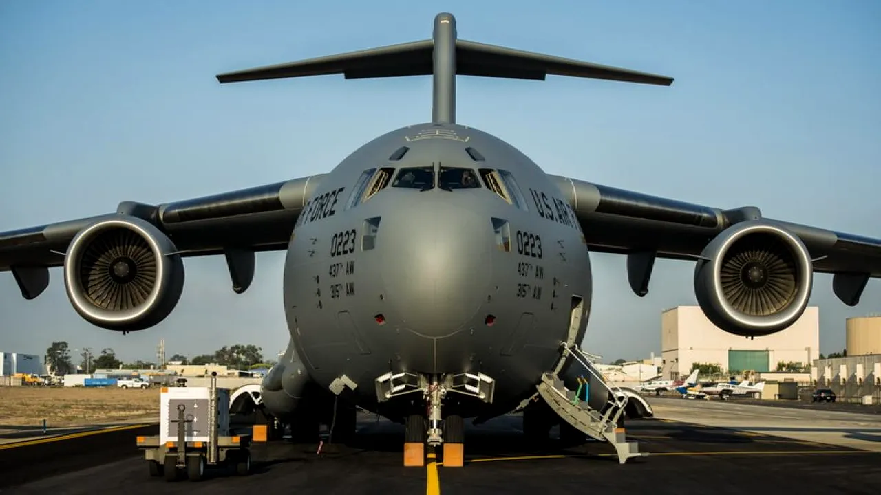 Un obiect neidentificat a închis aeroportul din Vilnius. Avioanele NATO au fost ridicate de la sol