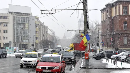 PREMIERĂ la Cluj. Stradă cu sistem de DEPISTARE a mașinilor care trec PE ROȘU