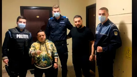 Gândul Live. Doi poliţisti şi un jandarm, dați de gol de o fotografie cu Adrian Copilul Minune şi un alt manelist, la petrecerea de lux care s-a lăsat cu amenzi/ Ce sancțiuni riscă polițiștii