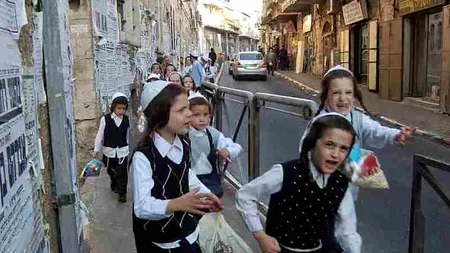 Israelienii ignoră pericolul Covid-19! Liderii religioși ai țării au trecut peste ordinele premierului Netanyahu. Decizii uluitoare luate!