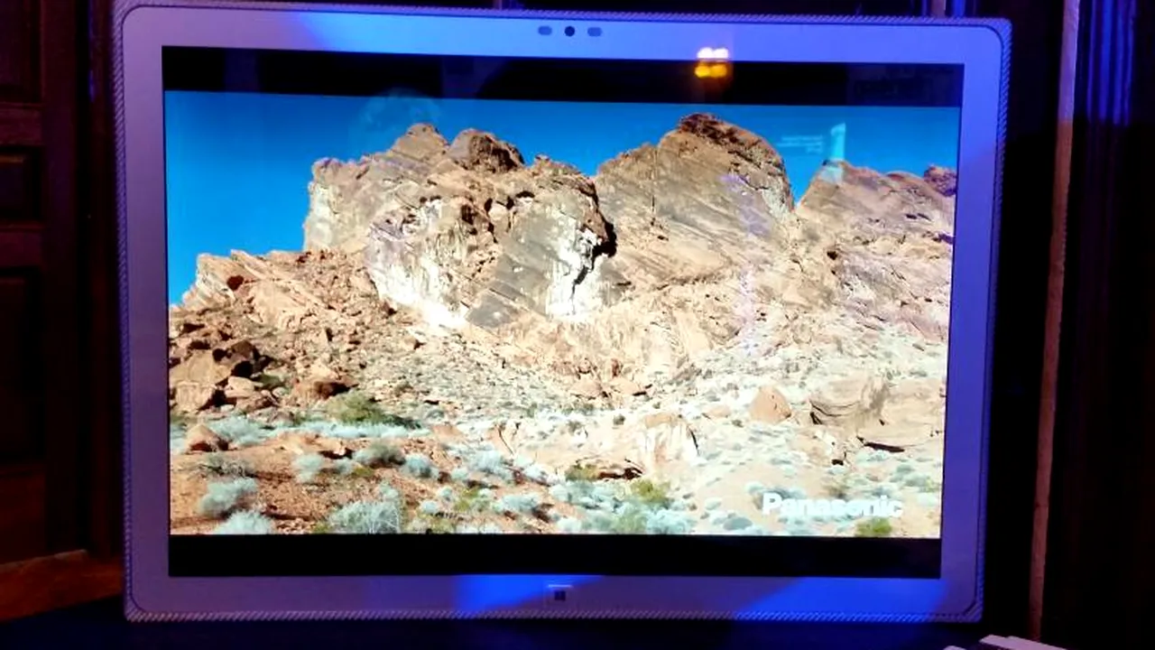 Panasonic a adus în România prima tabletă din lume cu ecran 4K