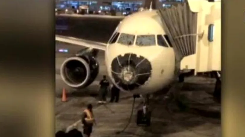 Un avion de pasageri din Statele Unite a suferit avarii grave din cauza unei furtuni cu grindină