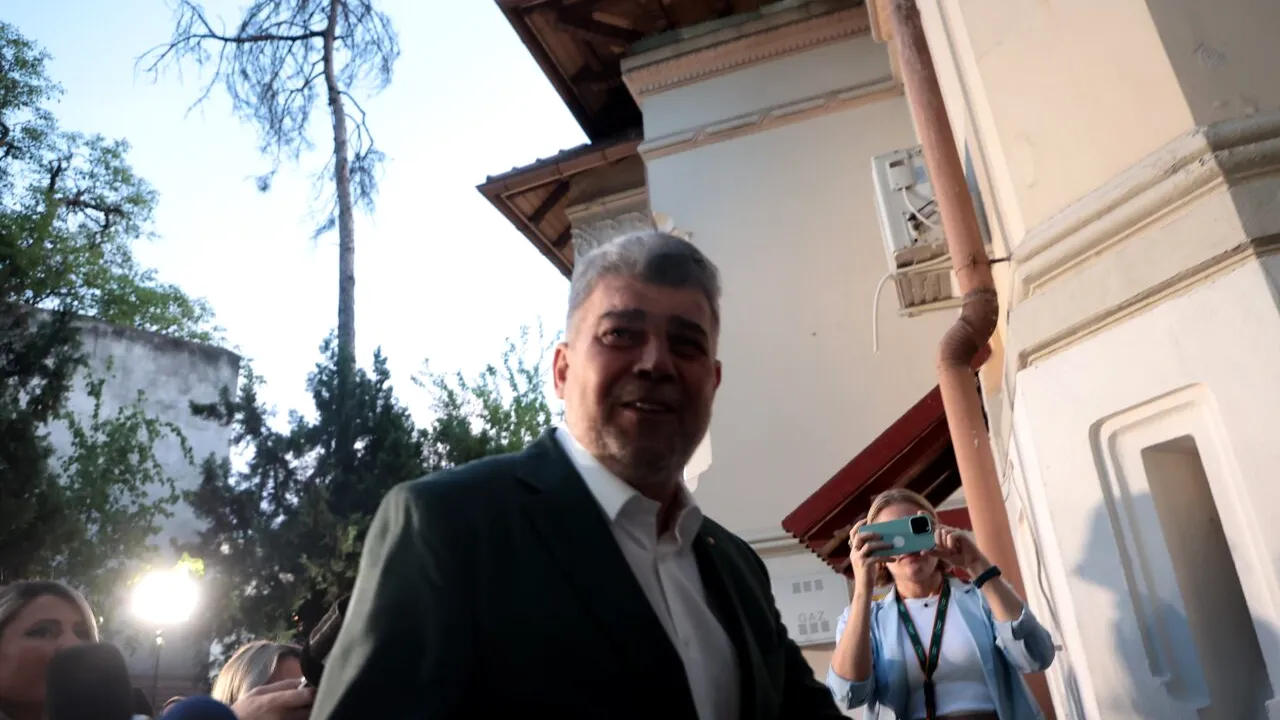 Social-democrații se întrunesc în ședință după ce candidatul Alianței a ratat intrarea în turul 2