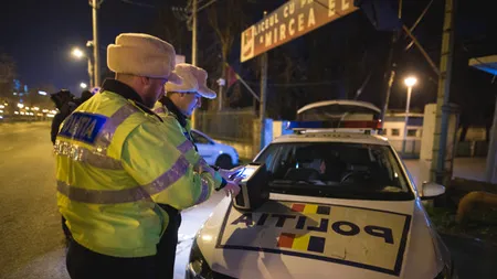 Cluj: Un tânăr băut, aflat la volan, a lovit două mașini de Poliție care încercau să îl oprească