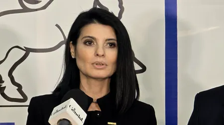 Lavinia Șandru, în cursa pentru președinția României. „Candidez ca să câștige adevărul nostru” / Campanie electorală pe BICICLETĂ