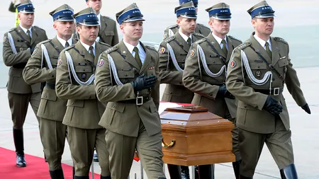 Cadavrul fostului președinte polonez în exil Kaczorowski, decedat la Smolensk, a fost exhumat