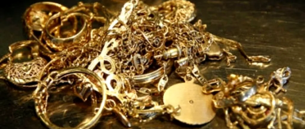 O nouă spargere la un magazin de bijuterii din Paris, la trei zile de la jaful de 3 milioane de euro din Champs Elysées