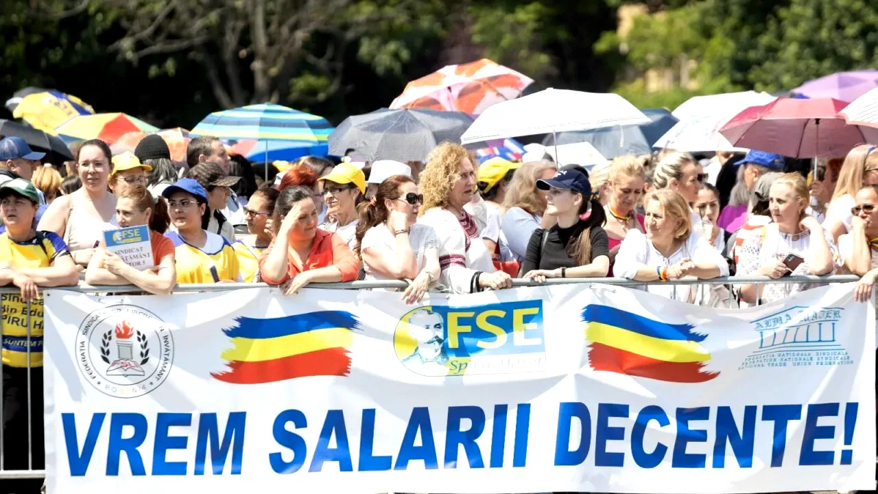 Sindicatele din educație cer respingerea proiectului de salarizare: „România alocă doar 3% din PIB pentru educație”
