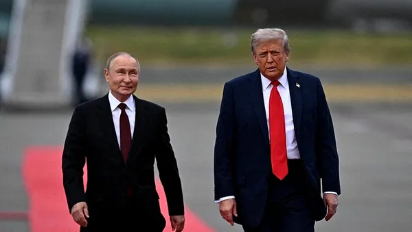 Vladimir Putin i-a urat lui Donald Trump un Crăciun fericit, anunță Kremlinul