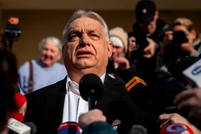 The Guardian: Apropiații lui Orbán își scot averile din Ungaria