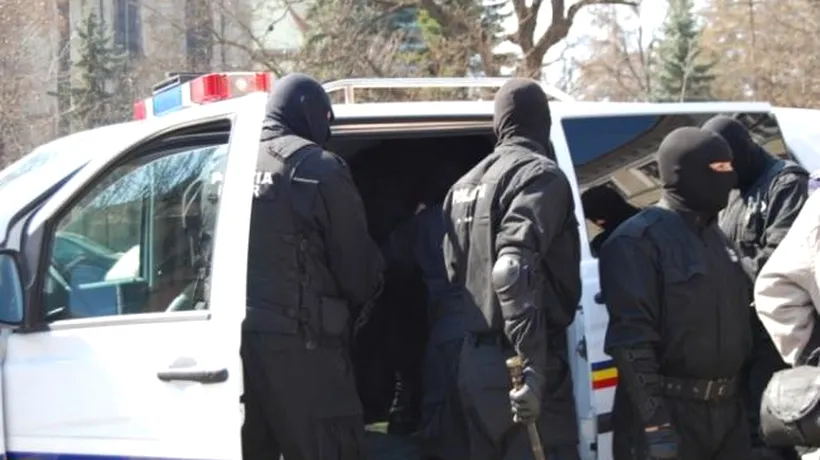 Șeful Biroului Rutier Piatra Neamț și alți 6 polițiști, reținuți