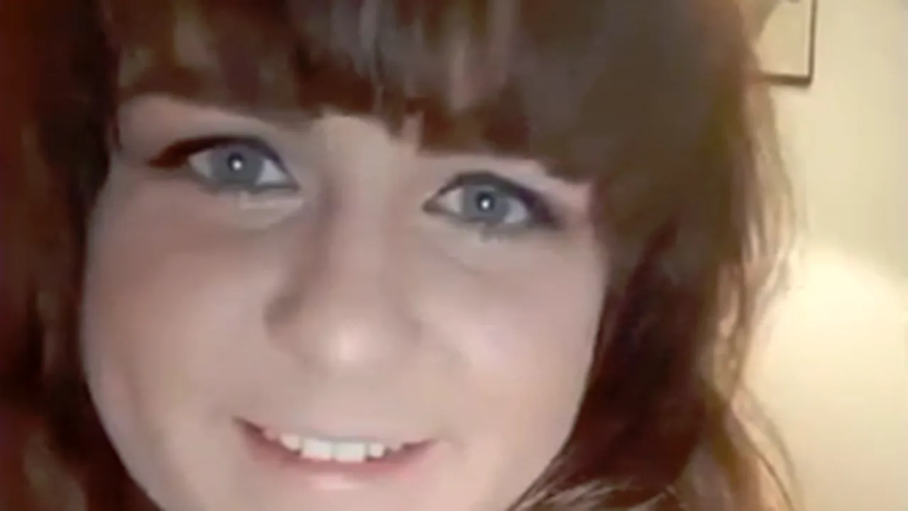 Povestea dramatică a unei fete care a fost violată la 13 ani de cel mai bun prieten și de amicul lui. Motivul pentru care a depus plângere abia 8 ani mai târziu: Mi-a afectat întreaga viață