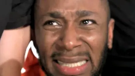 VIDEO: Rapperul Mos Def, hrănit cu forța pentru a atrage atenția asupra situației deținuților din închisoarea Guantanamo Bay