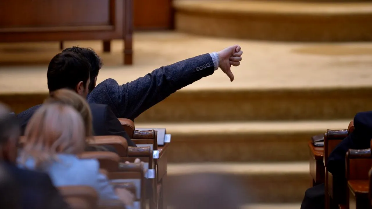 Bătaie în Parlamentul Turciei. Zeci de aleși și-au împărțit pumni și s-au îmbrâncit