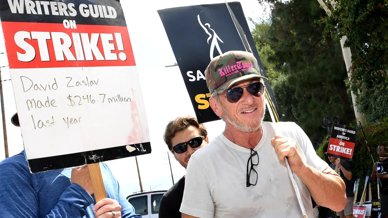 Sean Penn a protestat în faţa studiourilor Disney, alături de Emile Hirsch, Octavia Spencer, Melanie Lynskey, Damon Lindelof şi Jane Fonda
