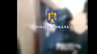 VIDEO | Percheziții în Ploiești, la trei persoane bănuite de fraudă informatică și fals în înscrisuri oficiale. Doi suspecți au fost arestați pentru 24 de ore și puși sub control judiciar