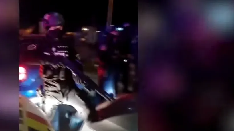 VIDEO. Momentul în care un luptător SIAS a scos arma pentru a-l opri pe un șofer, în timpul protestului transportatorilor din Constanța