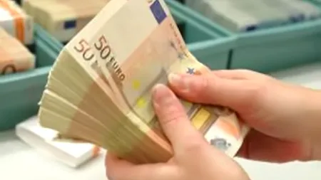Restanțele românilor la bănci sunt în CREȘTERE. De ce nu se simt creșterile salariale din ultimii ani