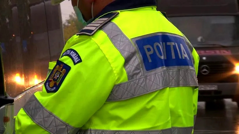 Doi foști polițiști din Capitală, care umblau cu un Logan alb cu numere de MAI, au înțepat bucureștenii cu „amenzi” de 20 de mii de euro!