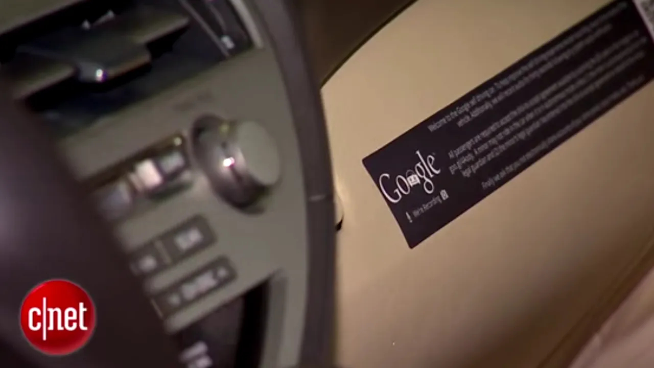 MAȘINA GOOGLE. Cum arată automobilul fără șofer, volan și pedale