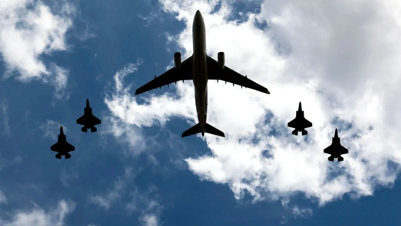 NATO: În 2024, Canada și membrii europeni ai alianței au cheltuit cu 20% mai mult pe APĂRARE