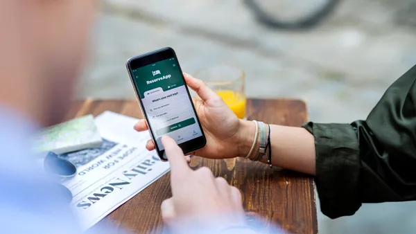 WhatsApp introduce un control parental mai strict pentru preadolescenți