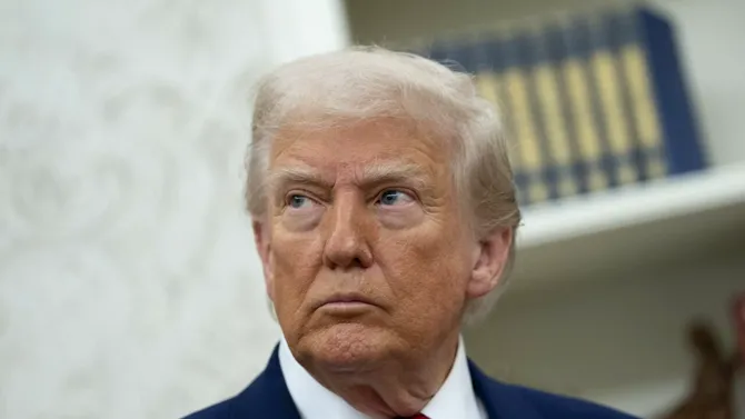 Trump este „dezamăgit” de atacurile Rusiei asupra Ucrainei /„Vom răspunde altfel” dacă PUTIN „tergiversează lucrurile”