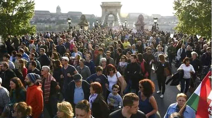 70.000 de oameni în stradă la Budapesta, pentru Universitatea Central Europeană. Guvernul maghiar a votat un act care ar închide-o