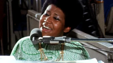 Documentul olograf descoperit sub o pernă dintr-o canapea din locuinţa Arethei Franklin este un testament valabil, a decis un tribunal american