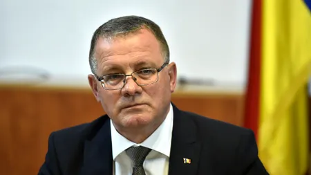 Adrian Oros critică dur conducerea PNL: Daţi-vă demisia toţi! Toţi Rareşii, Bocii, Ralucii şi Fluturii de partid şi de stat! Luaţi-vă labele de pe Partidul Naţional Liberal!