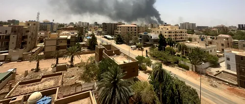 Ciocniri violente între forțele paramilitare și armată în Sudan, într-o aparentă lovitură de stat. Trei civili ar fi fost uciși. Alerta MAE