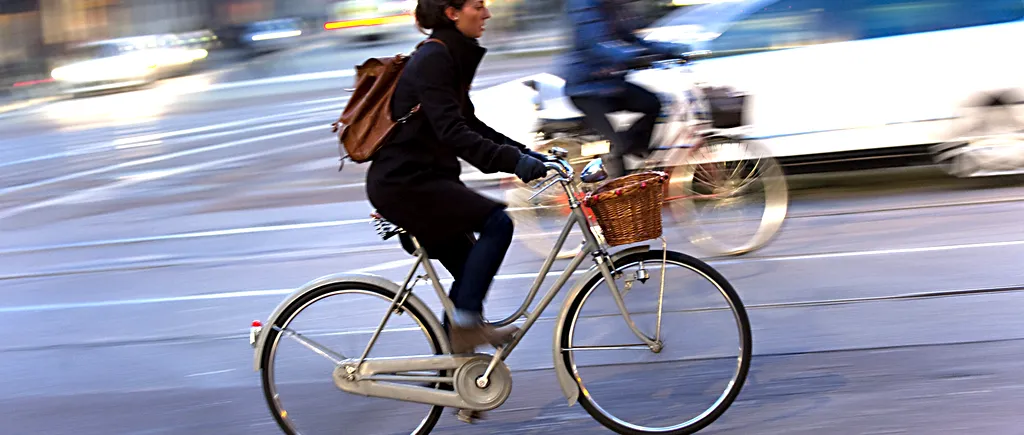 Bicicliștii puși la zid. O țară vrea sancționarea lor pentru infracțiunea de VĂTĂMARE sau OMOR cu bicicleta