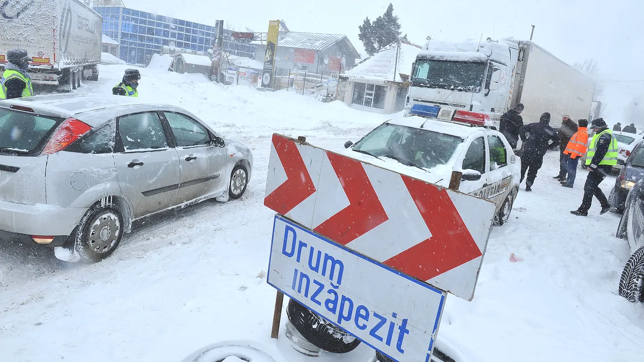 VIN NINSORILE! Cod portocaliu în nouă județe, de sâmbătă dimineața. Până atunci, lapoviță, ploi, polei și vânt puternic