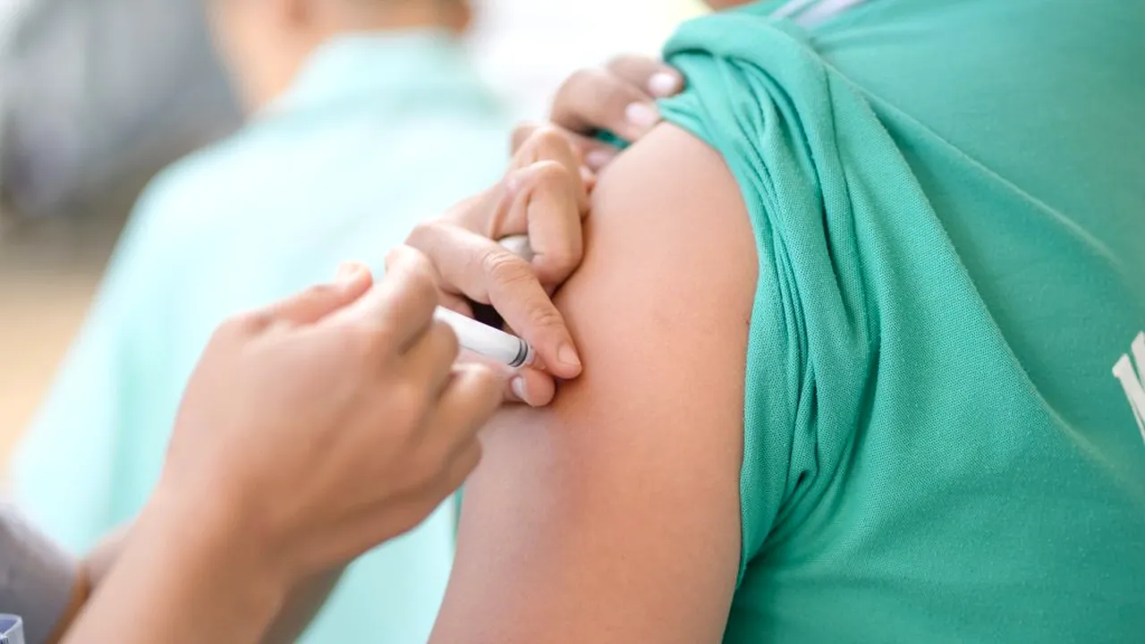 Autoritățile americane le promit imigranților ilegal acces la vaccinul împotriva COVID-19