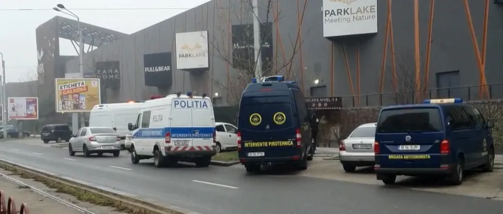 VIDEO-LIVE UPDATE | Alertă cu bombă într-un mall din București. Toți oamenii sunt evacuați. Ameninţarea a fost trimisă Poliţiei Capitalei prin e-mail