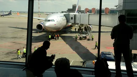 Edward Snowden se află la aeroportul din Moscova. Rusia analizează cererea de extrădare