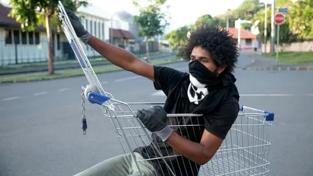 Ştafeta torţei olimpice, programată pentru 11 iunie în Noua Caledonie, a fost ANULATĂ