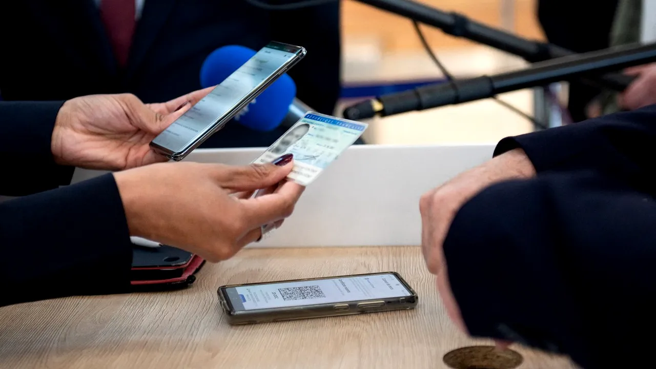 Decizie importantă a Parlamentului European: se va numi ”certificat UE COVID-19” , va fi valabil un an și nu va limita dreptul la liberă circulație