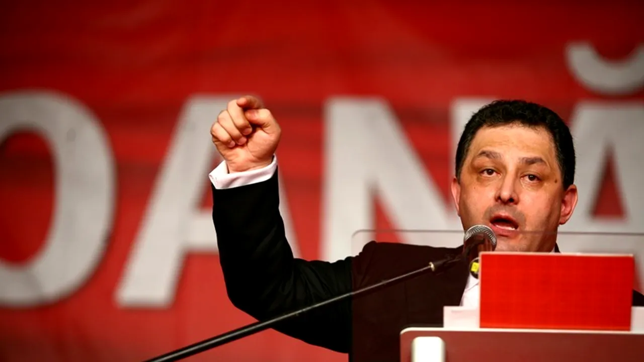 Vanghelie, întrebat dacă Ponta va mai fi premier în toamnă: Cred că nu a fost premier niciodată