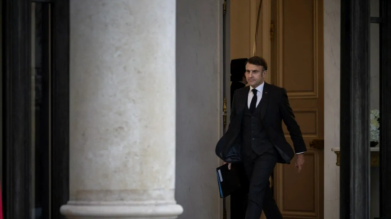 Financial Times: Emmanuel Macron pregătește un ARMISTIȚIU politic, în efortul de a desemna un nou premier al Franței