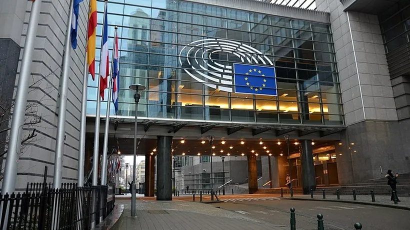 SCANDALUL DE CORUPȚIE din Parlamentul European continuă. Doi europarlamentari au fost arestaţi