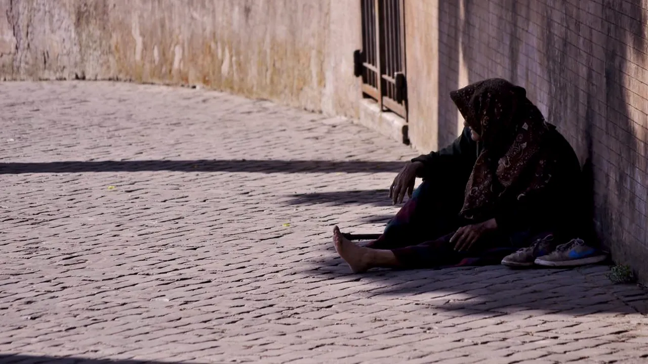 Cerșetorii români, interziși în Elveția! „Au devenit o pacoste. Veneau ca muștele”